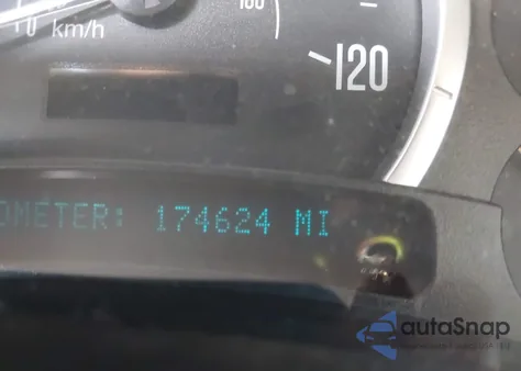 2004 Cadillac Escalade Standard z USA, uszkodzony, nr VIN 1GYEC63T84R176019